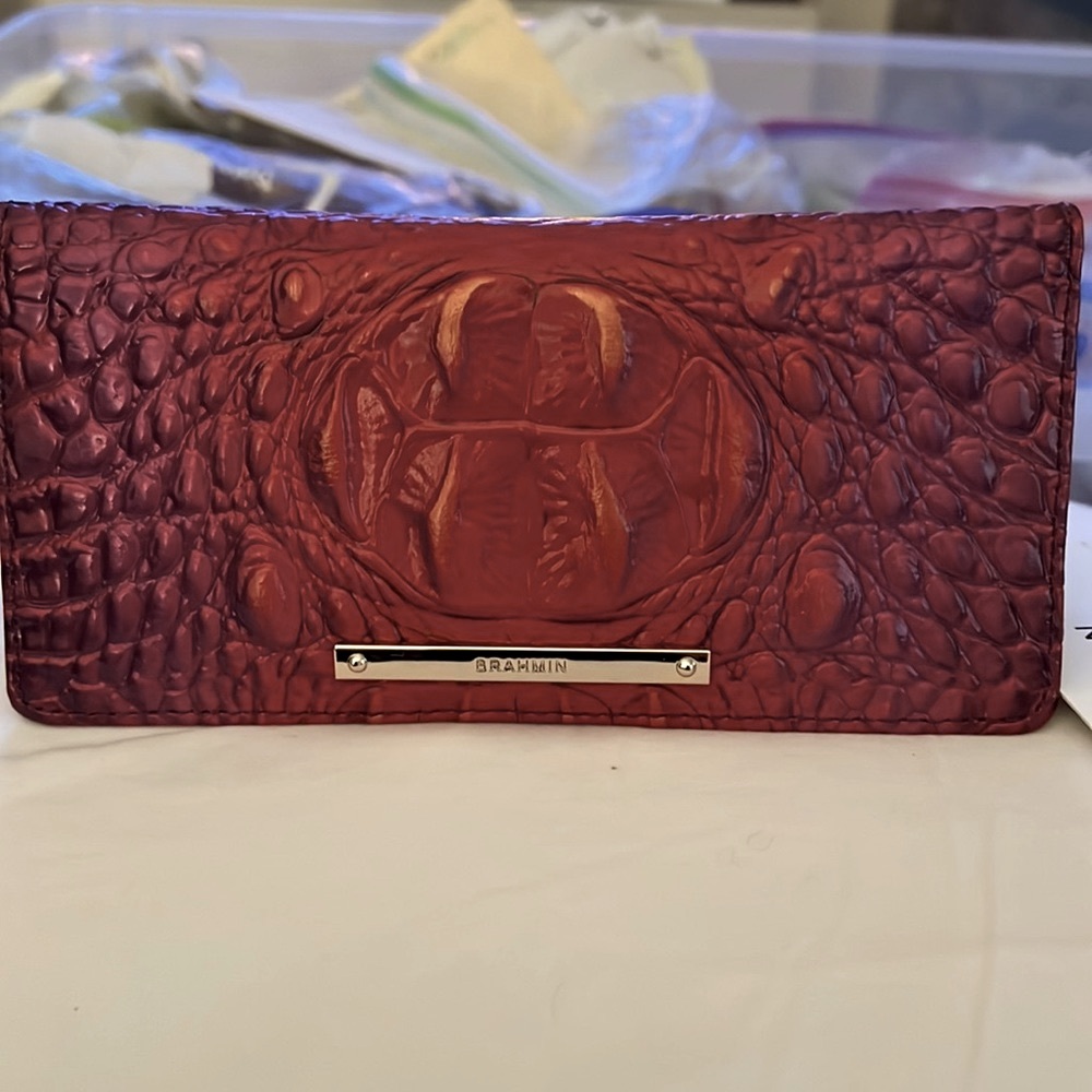 BRAHMIN NWT ADY LEATHER WALLET CUPID OMBRE ONE OF A KIND